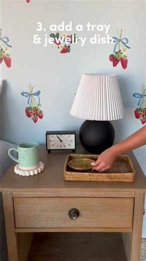 4 simple & stylish nightstand decor ideas