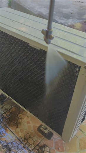 Is it Necessary to Clean an AC Outdoor Unit?