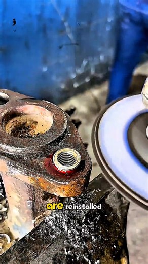 Installing threaded bushings on loose bolt housings facilitates satisfying working welding. | diy work