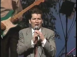 The McGruders singing "I'm Just Warming Up For That Meeting In The Sky" with the wonderful voice of Carroll & Priscilla Mcgruder! | Radio Pentecost