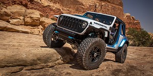 Jeep 4xe Plugin Hybrid Wins Adventure Vehicle Of The Year Award - CleanTechnica