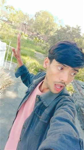 Originally priced #vociearound $1.5 million, the Mercedes CLR GTR is considered a#comedy 🤪🤣