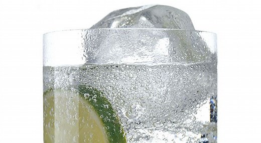 Drink Up! 3 Benefits of Seltzer Water