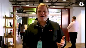 Here's a first look at Amazon's new microwave, Echo Auto and Alexa Hunches