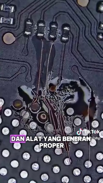 Teknisi HP: Cara Memperbaiki Display Secara Profesional