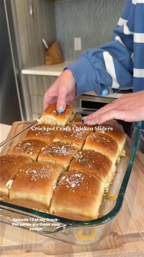 Ep. 13 of my Crockpot Series are these Crockpot Crack Chicken Sliders which are perfect for an easy app or simple dinner. I’ve been loving all the slow cooker meals this time of year😍 like and comment “recipe” to get the full recipe sent to your DMs. The recipe can also be found on onebalancedlife.com | One Balanced Life