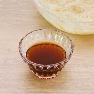 家にある調味料ですぐ作れる！簡単手作りそうめんつゆレシピ | デリッシュキッチン
