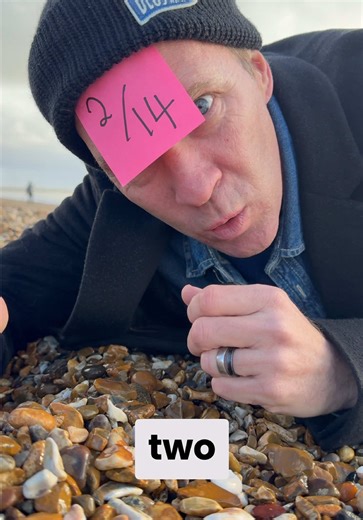 Day 2 or 14 Days to Feel Better. Eat this first — and your whole day feels different. Protein before carbs stabilises blood sugar. That means fewer cravings, better focus, and calmer energy throughout the day. Start with eggs, Greek yoghurt, meat, or leftovers before toast, grains, fruit, or any sugar. Same calories. Very different biological response. Try this today. And I’ll see you tomorrow. #protein #feelbetter #antiinflammatorydiet #nutritional