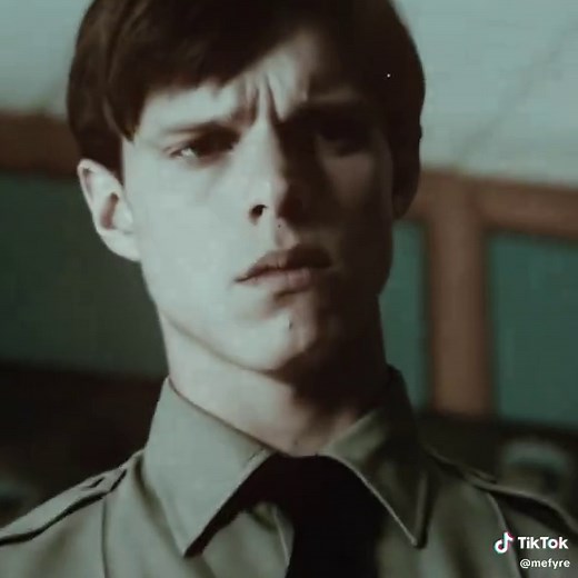 True Detective S4: Finn Bennett's Stellar Performance