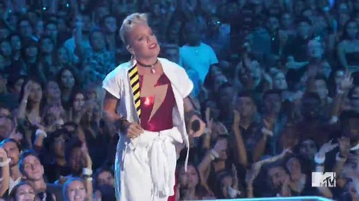Pink Performs ‘What About Us’ at the 2017 VMAs