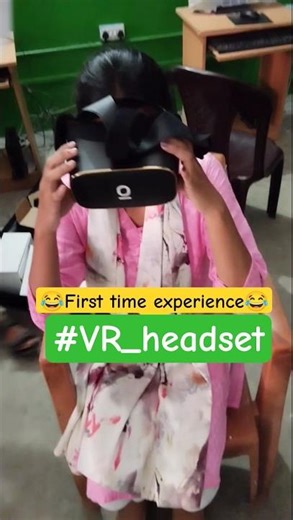 First time experience of the Virtual Reality World #shorts #schoollife #ytshorts #vr #vrlearning