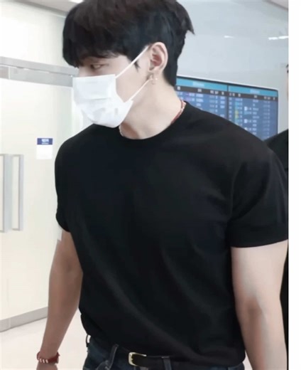 Post military Tae is something else #taehyung #v #bts #ot7 #fyp bts kim taehyung v hot onstage live concert kpop scenepack viral edits bangtan comeback tour arirang 2026 weverse album foryou trend fancam transition rare clips audio live updates today tae biased weverse slowmo velocity btsedit