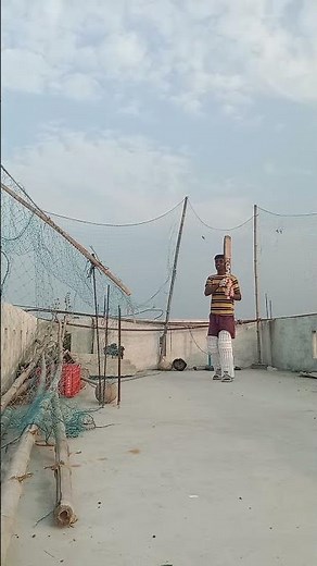 hitted and while he is is baaattting #cricket