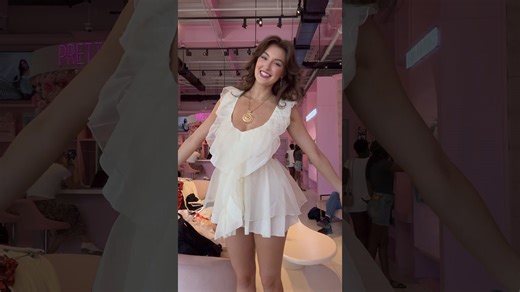 Fashion fans react to PrettyLittleThing outfit choice
