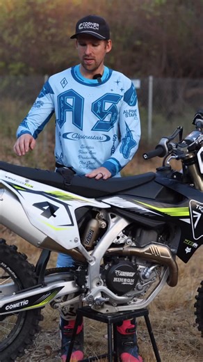 Where do you put the Bump⁉️ By far our most common question so here’s what you need to know👇 - We recommend starting at the rear 3/4 of the seat and working your way forward if needed. This way when you sit down you’ll be in a better “attack” position. With our modular design you can still move it forward or backward depending on your size, bike, etc. - The Bump also works perfectly with ribbed seat covers. Start from the back with two ribs showing and slide the Bump in between the next set. Yo