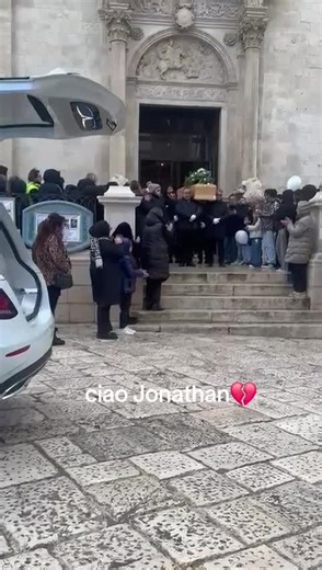 Ciaoi piccolo uomo JONATHAN🥹💔