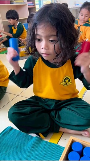 The Sensorial-Sound Box activity is a popular exercise in Montessori preschool classrooms that helps children develop their auditory discrimination skills. This activity is designed to help children learn to identify and differentiate between different sounds and to develop their ability to focus on auditory stimuli. #BrainyBunch #SayaPilihBrainyBunch #PersonalizingEducation | Brainy Bunch