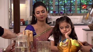 5M views · 10K reactions | Ishita ne Raman ko kaha Param ki #job dhoondhne mein help karne ke liye! Abh kya hoga aage? Jaanne ke liye #dekhiye Yeh Hai Mohabbatein! #yhm #yehhaimohobbatein #divyankatripathi #karanpatel #anitahasnandani #trendingshow #hit #TRP #alltimefavourite #trending #indianserial #familydrama #starplus #trp #oldisgold #motherlove #family #drama #fun #viral #show #pyaar #love #chemistry #ishra | StarPlus | Facebook