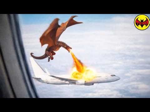 20 Terrifying Things Caught Outside Airplane Windows at 30,000 Feet