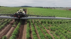 Grow your farming journey with us! 🌱🌍 Join our community of over 130,000 farmers who share your passion! Like our Facebook page for the latest insights and innovations in precision farming. 👨‍🌾 | HARDI