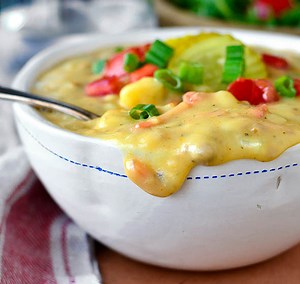 Healthy Cheeseburger Soup - Gluten Free