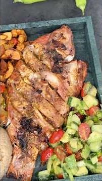 The Attiéké you’ve never seen in your life 🐟 Let me know where this dish is from I have to know