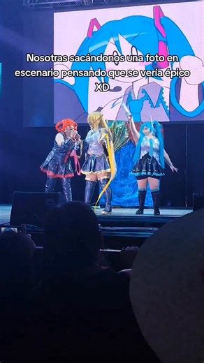 ⋆｡‧˚ʚ 𝓜𝔂𝓾𝔃𝓾 𝓐𝓲 ɞ˚‧｡⋆ | Triple baka cosplay #cosplay #miku #teto #neru | Instagram