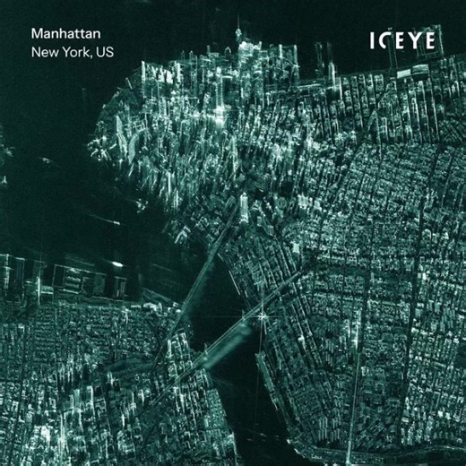 See and understand movement anywhere on Earth with 25-second motion sequences, made possible with ICEYE Dwell. Identify the speed, velocity, and heading of vessels at sea or vehicles on land. Learn more: https://hubs.li/Q02LTcG30. | ICEYE