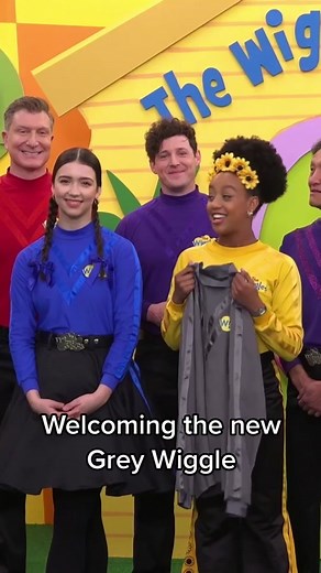 We 🫶 the Grey Wiggle and the @socceroos! You’ve all made us so proud at the World Cup. You guys have got this 💪 #gosocceroos #australia #fifaworldcup #thegreywiggle #redders #andrewredmayne #goalkeeper #football #soccer #legend #thewiggles #fyp