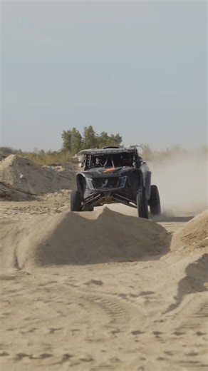 Robby Gordon 🔥🔥 #speed #utv #mexicanracing #norra1000 #deluxtrucks ⚊⚊⚊⚊🏁 🎥Offrawdmx ⚊⚊⚊⚊🏁 🇺🇸🏆🇲🇽 🏆& M 🏆& M 🏆& M #trophys #prerunners #bitd #koh #class1 #trucksdaily #offroad4x4 #vintage #baja1000 #sf250 #deluxtrucks #glamisdunes #mx #eua | Trophys and MORE