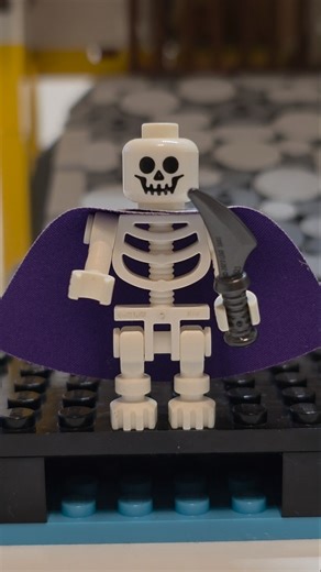 LEGO IDEAS 21348 DUNGEONS & DRAGONS :Skeleton