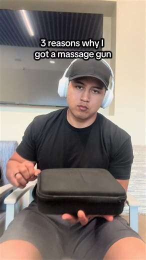 Here are 3 benefits I’ve noticed from massaging my muscles regularly: \t1.\tRelieves muscle tension – Helps loosen tight muscles from long days of work or workouts. \t2.\tImproves circulation – Massage increases blood flow, which helps muscles recover faster. \t3.\tReduces soreness – Regular massage can help ease stiffness and keep your body feeling more relaxed. #tiktokfinds #musclerecovery #gymtok #viral #technology