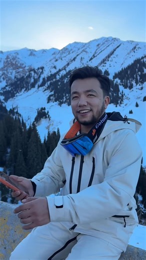 MEDET ZHANGABAY on Instagram: "2000-нан төмен қарай бәріне жіберші😅🥰🥰🥰🥰😂😂😂😂😘😘😘😘💐💐💐💐💐💐💐 @gotourist.kz 🏂"