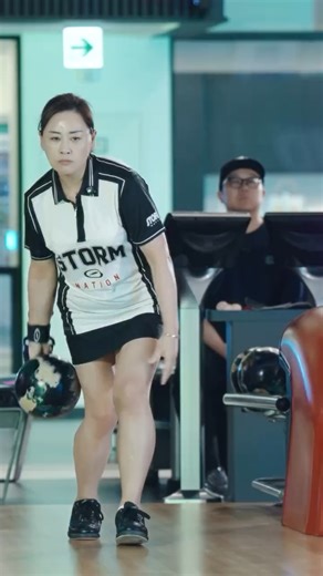 Straight from Korea 🇰🇷! The new EquinoX Solid and Storm Nation Jersey are a perfect match. 🤩 Now you can bring that international Storm style home 🇺🇸⚡️ The Korean inspired #StormNation Jersey is now available: https://www.stormbowling.com/products/merchandise/apparel/shst258-storm-nation-jersey-black-white | Storm Bowling