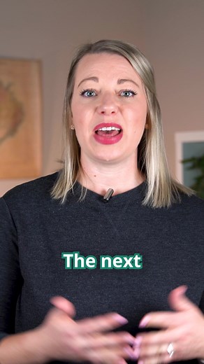 THIS is my favorite thing about the houses in Iceland 🏡👇🏼 Homes in Iceland are heated by geothermal energy! This isn’t your standard heating set-up… Iceland takes it to the next level with heated floors and luxurious heated towel racks. There’s seriously nothing coming home after a long day of exploring in the cold, stepping into a hot shower, and then grabbing your freshly heated towel off the rack. It’s like a spa from the comfort of your bathroom 🛁 My thinking is that Icelanders brave the