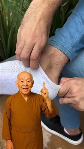 😱 Bay leaf in your sock before bed? #shorts