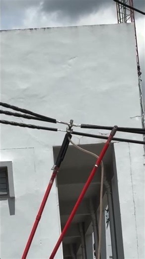🔥 The Insulated Tool That Keeps Linemen Safe ⚡😳