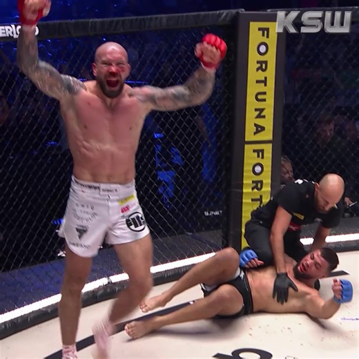 6⃣1⃣ sekund czystego szaleństwa! Oglądaj galę XTB KSW 109 w Polsce 🇵🇱 tylko w CANAL | Watch XTB KSW 109 live around the world 🌎 on KSWTV. | KSW