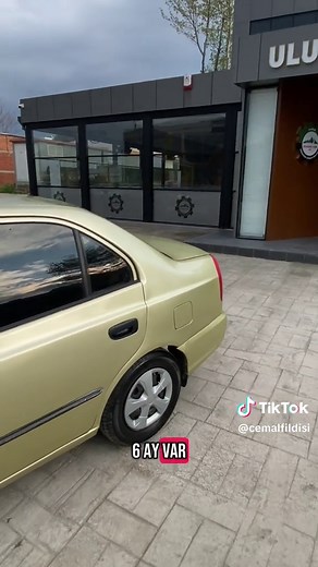 2000 Hyundai Accent 1.3 LX Review and Features