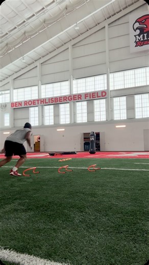 Malcolm Jaja McCain on Instagram: "D1 Linebacker footwork/ pass coverage drills “you can’t be perfect, but you can give the perfect effort” #linebacker #football #viral #workout #drills #getgreased #explorepage✨ #idk #gimmemoney"