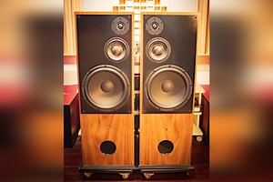 八月照相馆 之 绅士宝Scanspeak 32W4878 + Morel SCM634 + TSCT1044