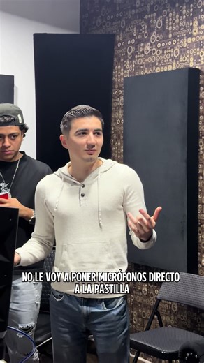 Grabando una Sesión en Vivo de Música Norteña