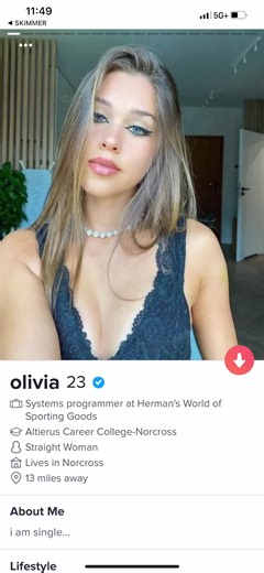 This might be the best scammer tinder account I’ve ever seen 😂 #tinder #scammer #fyp