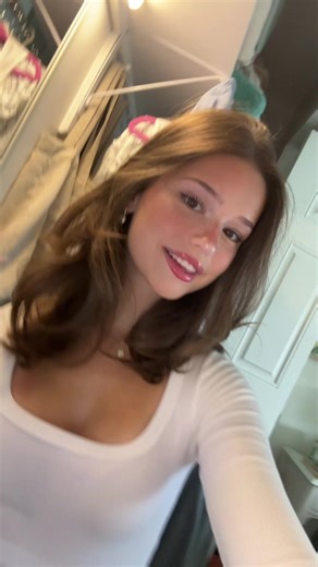 chloe michelle 💌 (@chloe__michelle)’s videos with Good Luck Babe - relatetomusic