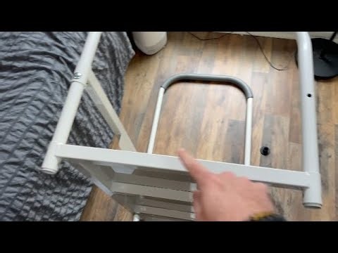 What I like and hate about this bed step for the elderly