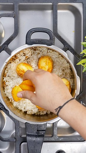 339K views · 1.6K reactions | My Instant Pressure cooker egg biryani recipe The Bomb #bharatzkitchen #spicy #biryani #pressurecooker #easy #simple #unique #aloo #eggs #anda #bachelors #easy #easycooking | Bharatzkitchen | Facebook