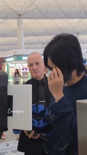 Whenever anyone give him complement he gets shy 🤭.#winmetawin#win#snowballpower #shorts#gmmtv #edit