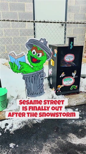 Sesame Street Arrives for Preschool Kids' Class