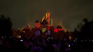 Así acabamos de vivir el Mickey Mix Magic with fireworks en @disneyland #Disneyland | Uniradio Informa Baja California