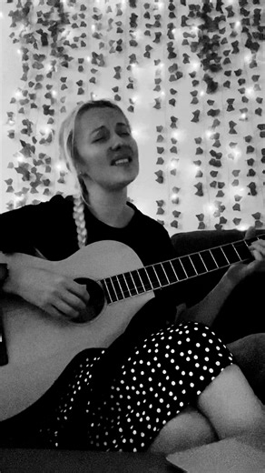 From yesterday’s worship nights ❤️🙏🥹 Absolutely love this one! 🎶 #singer #singing #music #singtok #tiktok #worshipmusic #faith #christian #guitar